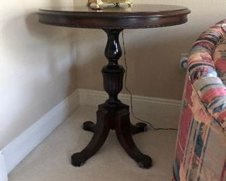 Round table 28T x26W...$80