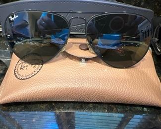 Ray Ban