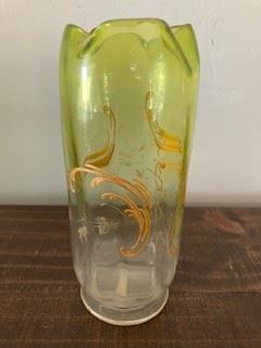 Antique Glass Scallop Folded Vase, No chips/cracks. 7"
