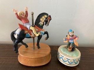Two Clown Music Boxes, Working