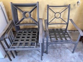 Lot of 4 Metal Patio Chairs. One Broken Strap