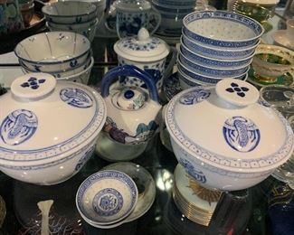 wonderful pieces for entertaining - more pictures and descriptions to come