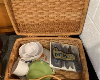Picnic basket - never used