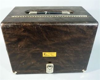 Pachmayr Super Deluxe Pistol Case With Adjustable Lok-Grip Tray That Can Hold 5 Handguns
