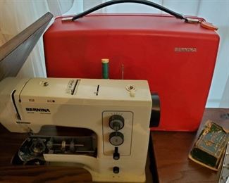 Bernina 830 Sewing Machine