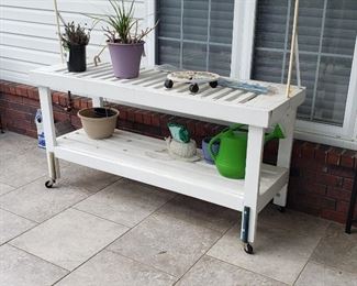 Potting bench
