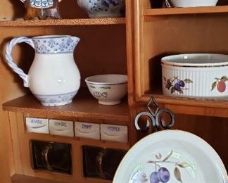 German Mid Century Kitchen Shrunk Cabinet