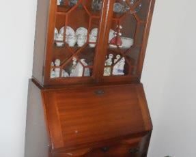 GOV WINTHROP SECRETARY DESK