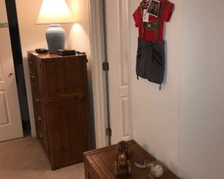 Items Located In The 3rd Bedroom (Upstairs)