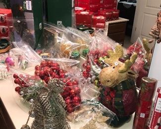 Items Located In The Jack And Jill Bathroom (Upstairs)