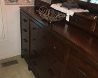 Items Located In The 4th Bedroom (Upstairs)