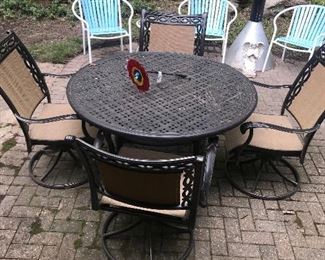 Preview Photo ~ Item Located On The Patio