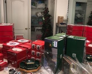 Preview Photo ~ Items Located In Jack And Jill Bathroom (Upstairs)