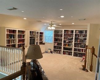 Huge Selection of Over a 1000 Books, Rare, Leather, Easton Press, Autographed, 1st Editions, Most in New Condition 