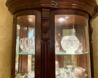 Stunning Curio Cabinet, Beautiful Crystal, Some Signed