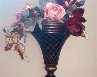 Wall Decoration Black and Gold with Floral Arrangement Roses #1