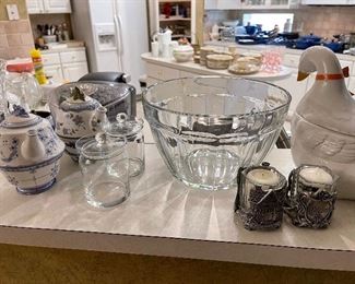 William Sonoma Individual Tea Pot and Cup, Goose Cookie Jar