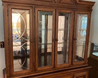 Display/china cabinet - gorgeous!