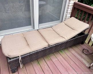 Beautiful Wicker Double Patio Lounge