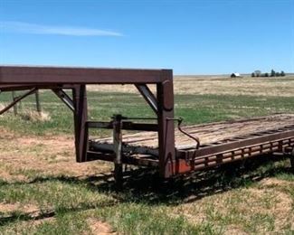 FLATBED TRAILER