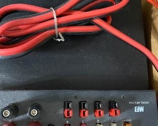 MFJ Deluxe DC power outlets Model #MFJ-1124