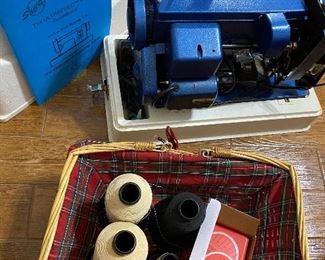 Sailrite ultrafeed zigzag sewing machine 