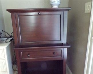 drop front desk, nice