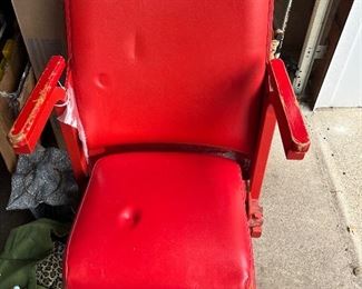 Stadium seat Mapleleaves
