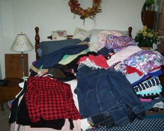 MAPLE FULL-SIZE BED, OAK POTTY SEAT & MORE CLOTHING