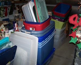 PLASTIC STORAGE TUBS