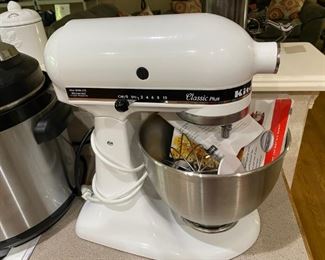 KitchenAid Classic Plus Mixer with Cover
