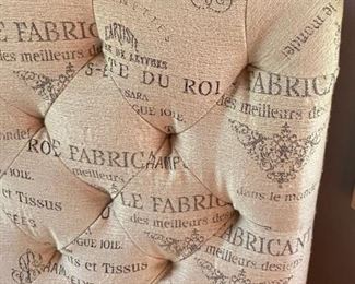 Tufted Back Bedroom Accent Chair 