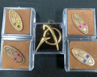 339 Boeing 10k Jeweled Service Logo Pins