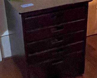 27______$100 
Game chest cabinet with each game in drawer • 23x18x18