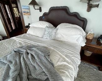 41______$795 
King size bed (no mattress) • 66H to headboard 