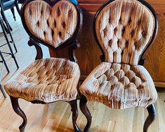 78______$90 
Set of 2 Victorian chairs • 39Hx20W
