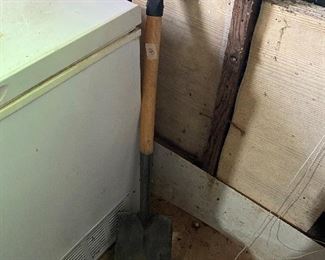 Storage building area