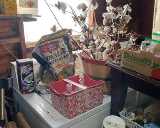 Storage building area