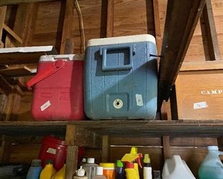 Storage building area