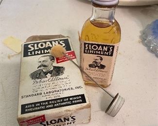 Sloans’s Linament bottle with applicator and original box - never opened!