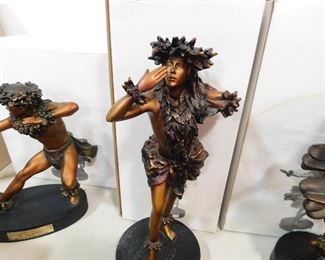Kim Taylor Reece Hula statue