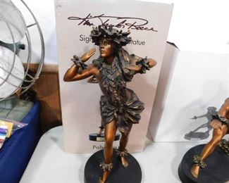 Kim Taylor Reece Hula statue 