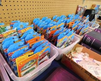 New Hot Wheels die cast cars