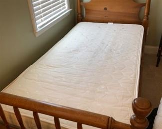 Twin size rolling pin bed