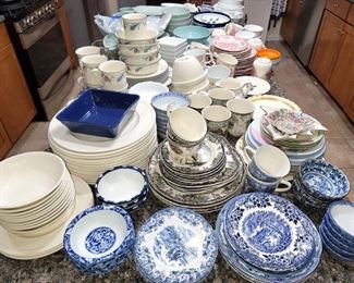 Tons of dishes! Johnson Brothers, Lenox, Corelle, Pfaltzgraff and more