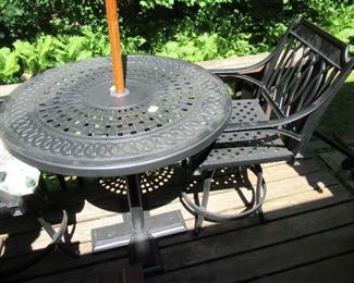 Frontgate highback Bistro set