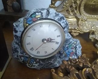 Quartz clock in painted stone 5x6