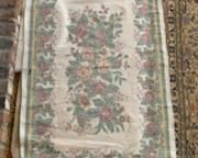 Cream floral rug 52x32