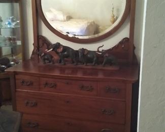 Antique mirrored dresser in cherrywood color 72x48x21
