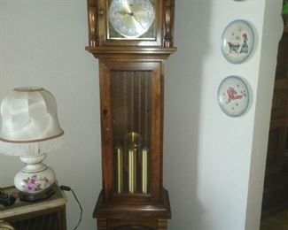 Ridgeway grandfather clock 77"h